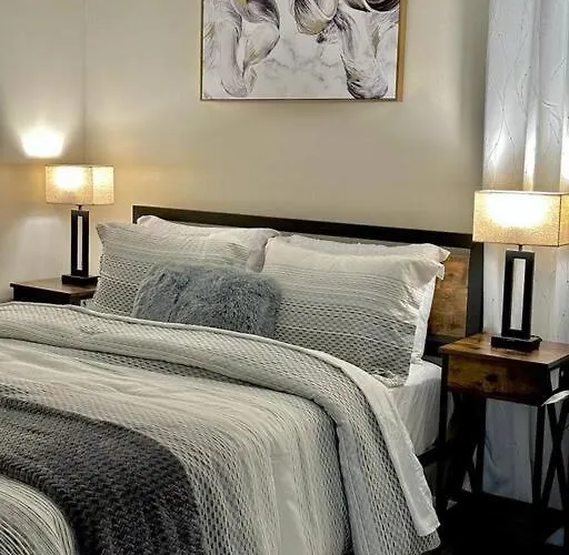 N Hamilton House 3 Bedroom