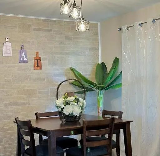 Holiday home N Hamilton House 3 Bedroom *